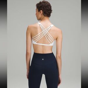 Lululemon free to be - wild sports bra, size 8, white
Practically new, worn once